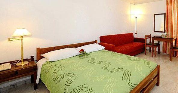 Chronis Rooms & Apartments Adamantas  Bagian luar foto