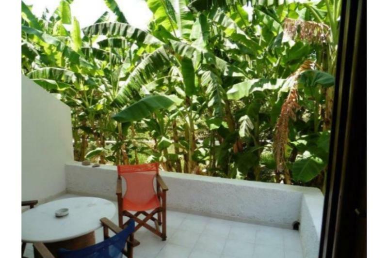 Chronis Rooms & Apartments Adamantas  Bagian luar foto